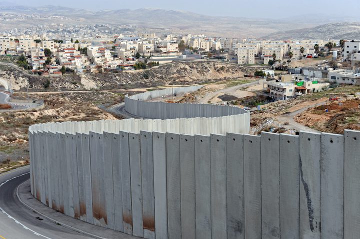 إسرائيل متخوفة من "تفجير" الجدار الحدودي شرق غزة