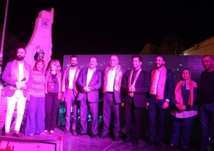 إضاءة محافظة جنين ومستشفى الشفاء للتوعية بمكافحة سرطان الثدي