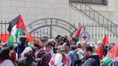 وقفة دعم وإسناد للأسرى المضربين عن الطعام في حيفا بأراضي الـ48