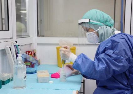 غزة: 3 وفيات و125 إصابة جديدة بفيروس كورونا