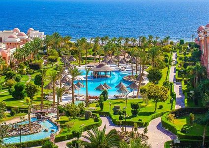 مصر: إغلاق أحد فنادق الغردقة وحبس 3 موظفين بعد تسمم 47 سائحا