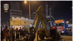 انفجار خط صرف صحي في شارع الرشيد غرب مدينة غزة