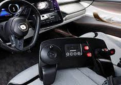 عصا تحكم بألعاب الفيديو عملاقة تدخل موسوعة غينيس