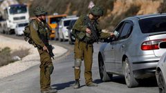 الاحتلال يعيق حركة تنقل المواطنين شمال غرب القدس