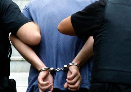 قوات الاحتلال تعتقل مواطنًا من رام الله