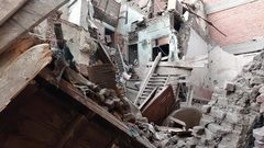 الجيزة: مقتل 3 أشخاص جراء انهيار عقار بسبب انفجارة اسطوانة غاز