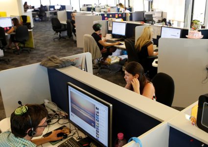 الاحتلال يوافق على اصدار تصاريح عمل في القطاع التكنولوجي