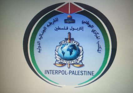 إنتربول فلسطين يتسلم مطلوبا من الأردن