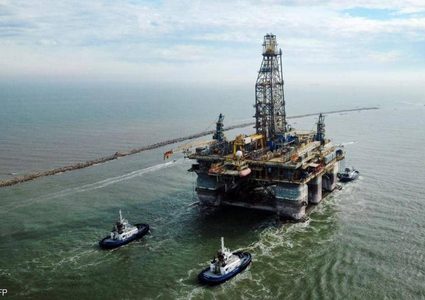 سعر النفط يرتفع وسط مؤشرات على نمو اقتصادي عالمي