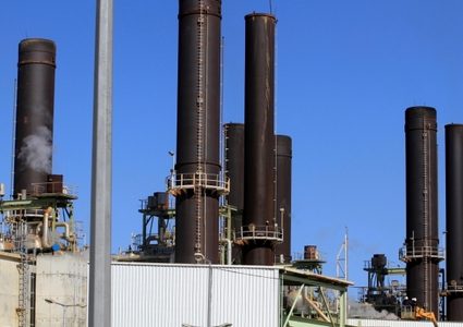 استئناف إدخال السولار القطري لمحطة كهرباء غزة