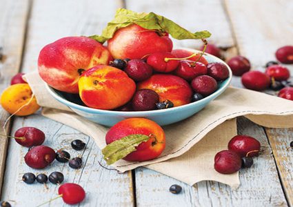 هل يساعد تناول بذور ونواة الفاكهة على منع الأمراض ؟