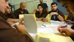 إعلان نتائج "الثانوية العامة" للأسرى داخل سجون الاحتلال