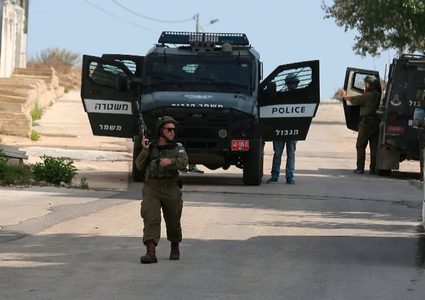 الاحتلال يقتحم المنطقة الصناعية في مدينة البيرة