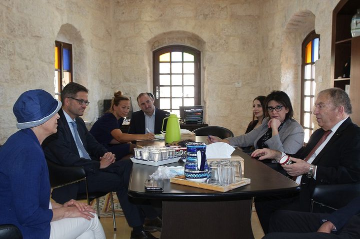 العسيلي يتفقد سير العمل في مدينة بيت لحم الصناعية