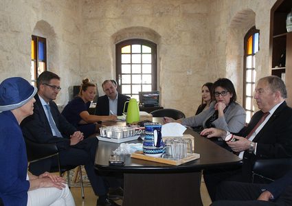 العسيلي يتفقد سير العمل في مدينة بيت لحم الصناعية