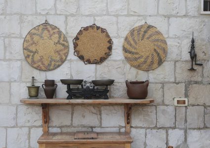 قصر عائلة " إرشيد" تجاوز عمره 190 عاما ولايزال يحتفظ بمقتنياته