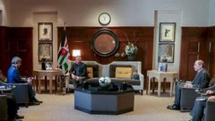 العاهل الأردني ووزير خارجية الإمارات يبحثان القضية الفلسطينية
