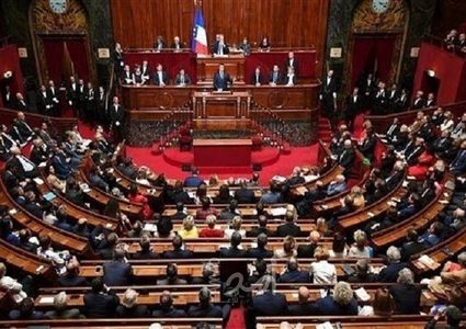 المالكي يطلع رئيس مجلس الشيوخ الفرنسي على آخر التطورات الفلسطينية