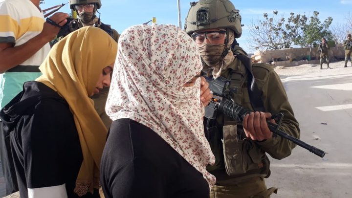 اصابة مواطنة خلال اقتحام الاحتلال لقرية التوانة جنوب الخليل