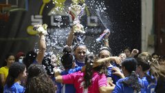 الرجوب يُتوّج فتيات "سرية رام الله" بلقب بطولة طوكيو لكرة الصالات