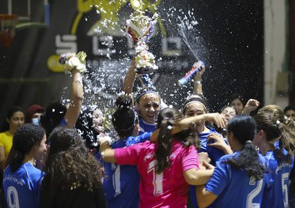 الرجوب يُتوّج فتيات "سرية رام الله" بلقب بطولة طوكيو لكرة الصالات