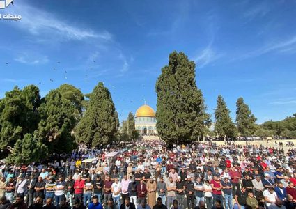 60 ألفا يؤدون صلاة الجمعة والاستسقاء في المسجد الأقصى