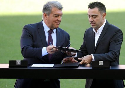 برشلونة يضع قائمة بأسماء ثلاثة لاعبين للتعاقد معهم في يناير