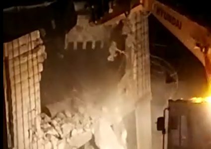 الاحتلال يجبر مقدسيا على هدم منزله في رأس العامود