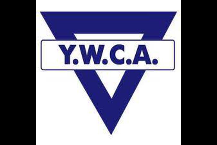 جمعية الشابات المسيحية تقدّم منحا لتمويل مشاريع لرياديات بالخليل