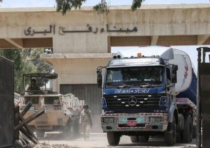 قطر ومصر توقعان اتفاقيات لتوريد الوقود و مواد البناء لصالح غزة