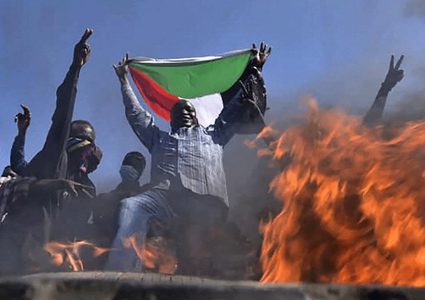 السودان: جرحى خلال تظاهرات ضد الانقلاب في الخرطوم