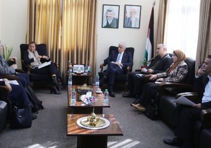 "التربية" والجمعية الألمانية لتعليم الكبار تبحثان توسيع التعاون