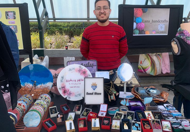 عمادة شؤون الطلبة في جامعة النجاح تنظم معرض"موهبتي" الرابع والذي يستمر ليومين- تصوير سارة أبو الزيت
