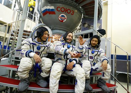 لماذا يزداد طول رواد الفضاء؟ ولماذا تصبح عضلة القلب أصغر؟