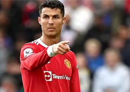 رونالدو يدعم مدرب برشلونة السابق لتدريب مانشستر يونايتد