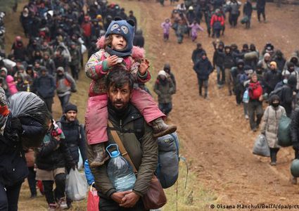 منظمة الصحة تتفقد اللاجئين على الحدود البيلاروسية البولندية