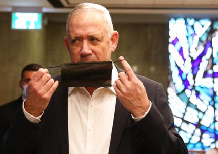 غانتس يدعو واشنطن وبروكسل لدعم السلطة اقتصاديا