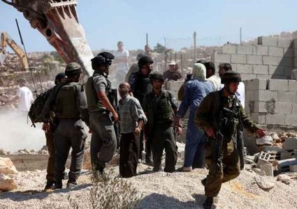 الاحتلال يخطر بوقف العمل في خزان مياه جنوب طوباس