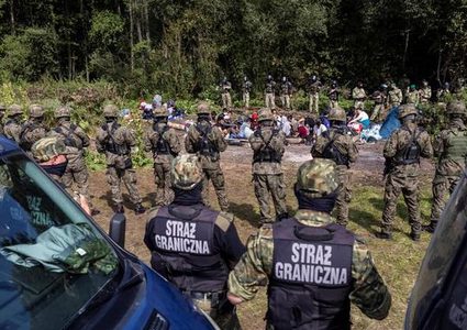 جيش بيلاروس يرفع جاهزيته تحسبا لهجوم مفاجئ