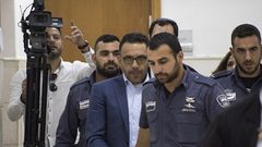 الاحتلال يقتحم منزل محافظ القدس لليوم الثاني