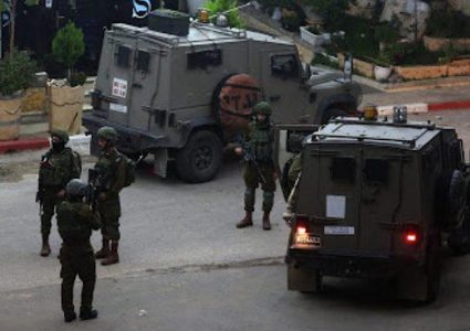 الاحتلال يعيق حركة المواطنين على حاجز عسكري مفترق عرابة جنوب جنين