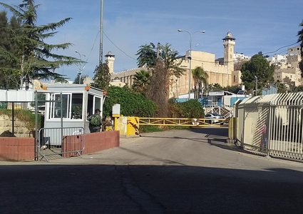 الهباش يحذر من اقتحام مرتقب لرئيس دولة الاحتلال للحرم الإبراهيمي