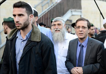 هرتسوغ يستعد لاقتحام المسجد الإبراهيمي اليوم