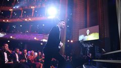 جائزة أفضل لاعب بالعالم حائرة بين ميسي وليفاندوفسكي