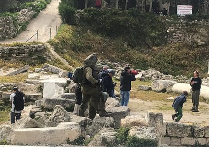 مستوطنون يقتحمون الموقع الأثري في سبسطية