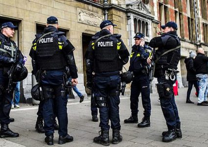 6 جرحى باقتحام متظاهرين أكراد مقر منظمة حظر الكيميائي في لاهاي