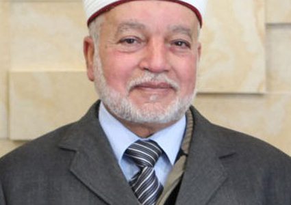 الأحد غرة شهر جمادى الأولى