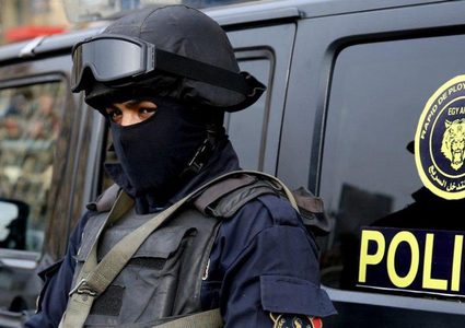 القبض على شخصين صادر بحقهما أوامر حبس بقيمة 4 وربع مليون شيكل