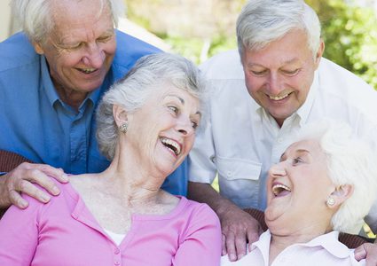 كيف نجنب كبار السن من العزلة الإجتماعية؟