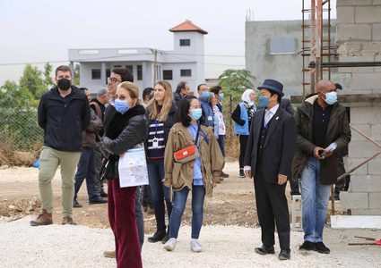 وفد دبلوماسي أوروبي يطلع على واقع محافظة قلقيلية